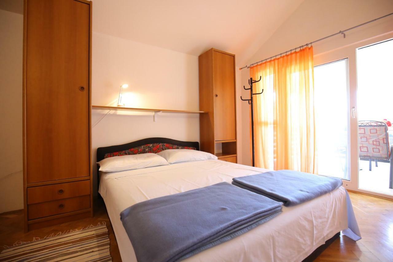 Apartments Paleka Petrcane Luaran gambar